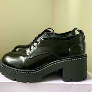 Madden Girl Toni Platform Oxford Shoes in Black Patent